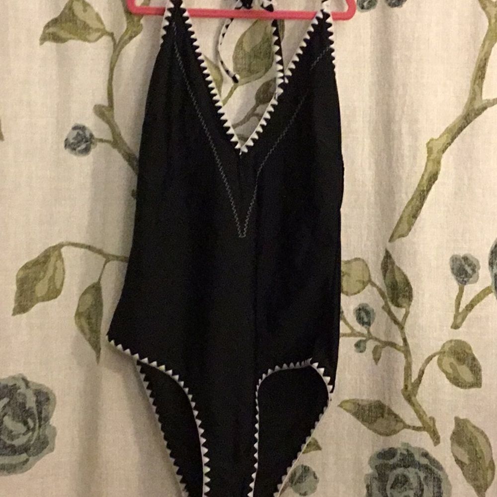 Cupshe one piece swimsuit. Women’s